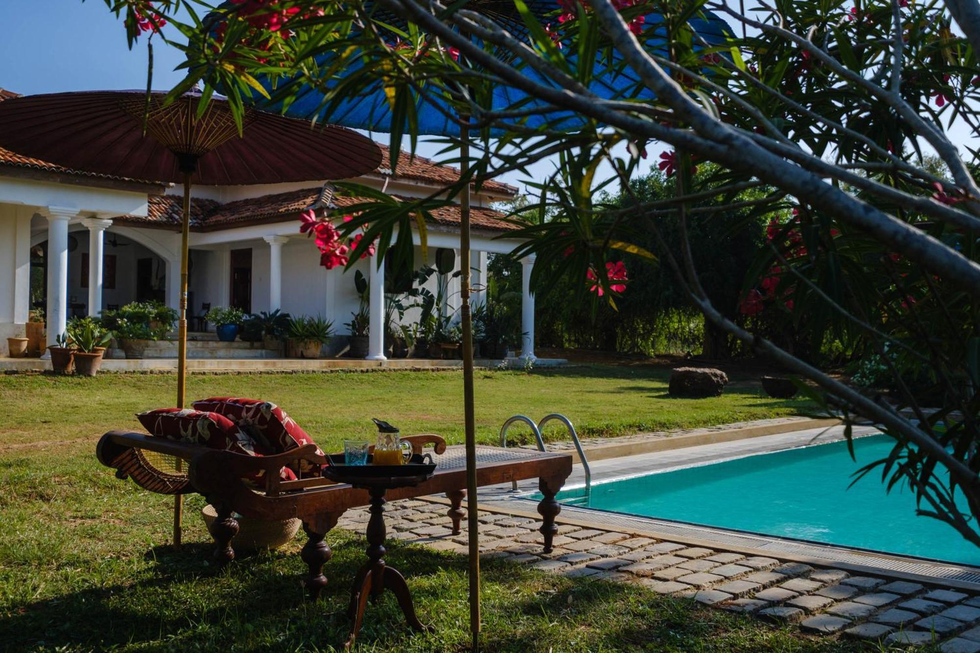 Treasure Rock Bed & Breakfast Киринда Екстериор снимка